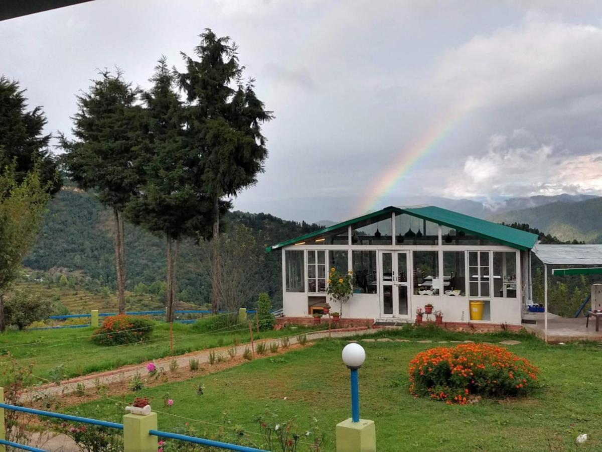 Chirping Orchard, Mukteshwar Bed and Breakfast Εξωτερικό φωτογραφία